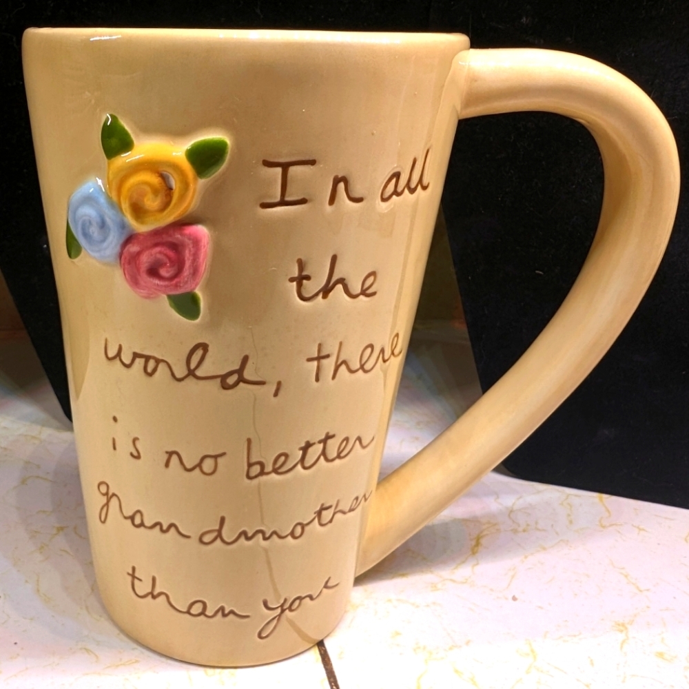 Sandra Magsamen‎ Wonderful Grandmother 14oz tall coffee mug cream&floral relief